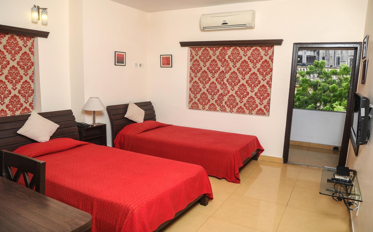 Red Arrow Residency Hotel Колката Екстериор снимка