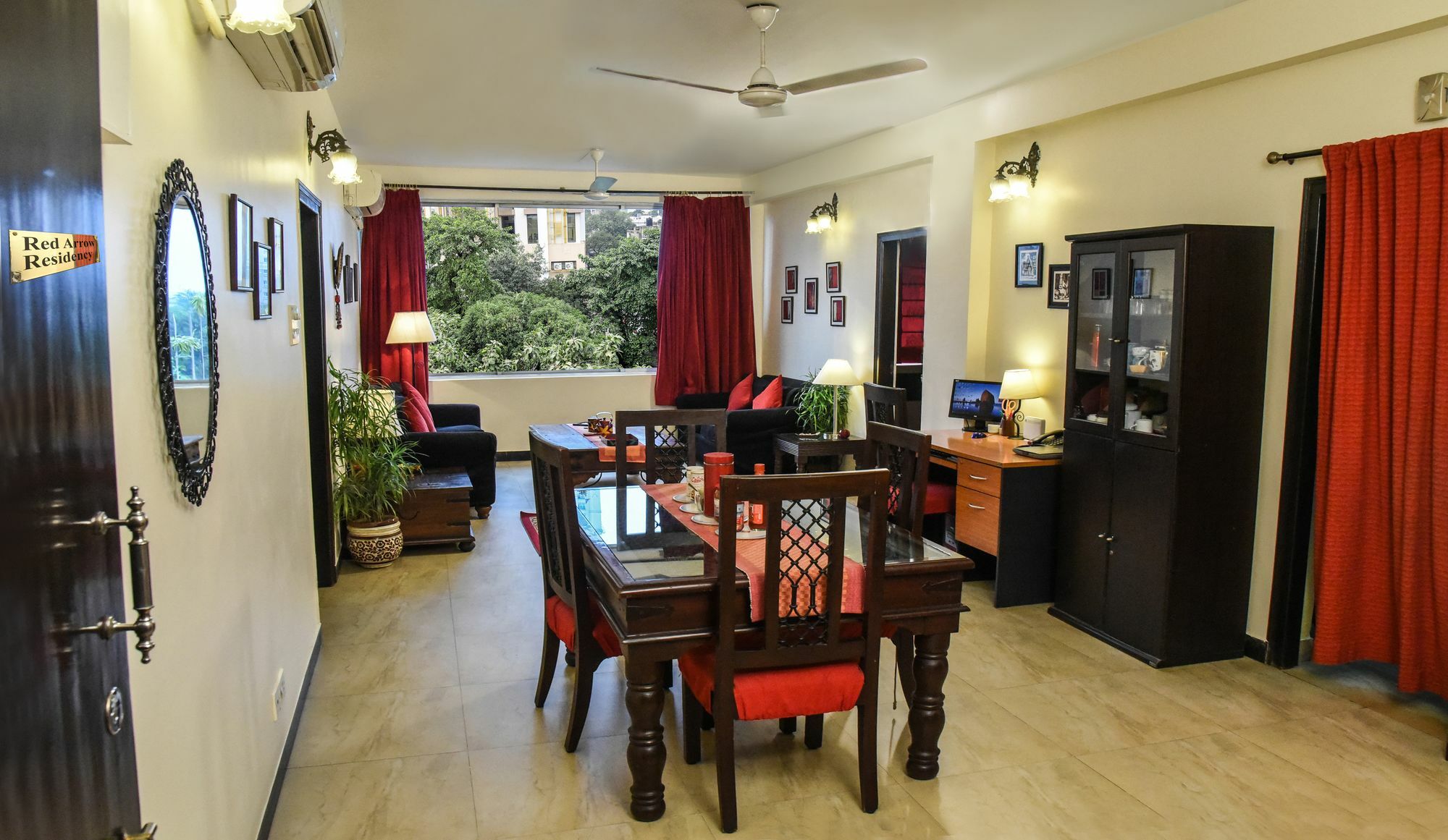 Red Arrow Residency Hotel Колката Екстериор снимка
